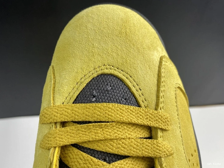 Air Travis  6 x CN1084-300  Scott Jordan 1229